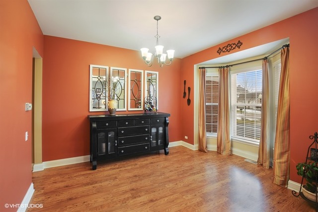 4360 Whitehall Ln, Algonquin, IL 60102 photo 9