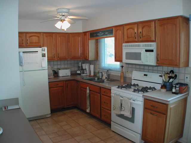 742 Evergreen Ln, Bartlett, IL 60103 photo 4