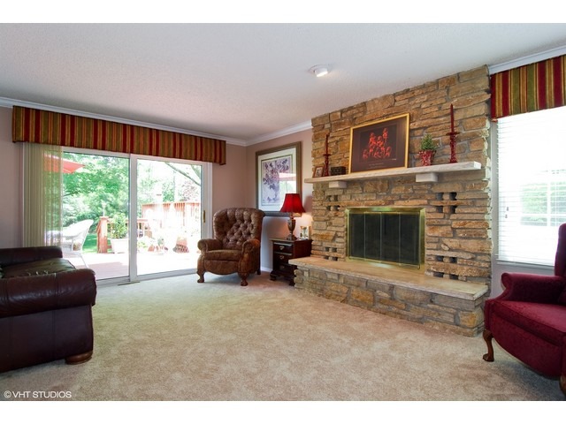 169 Crystal Ln, Bartlett, IL 60103 photo 7