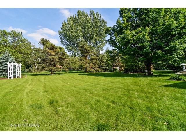 169 Crystal Ln, Bartlett, IL 60103 photo 22