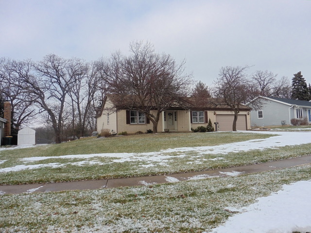 805 Melrose Ct, Mchenry, IL 60050 photo 3