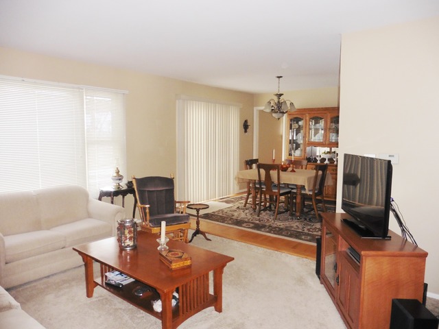 805 Melrose Ct, Mchenry, IL 60050 photo 6