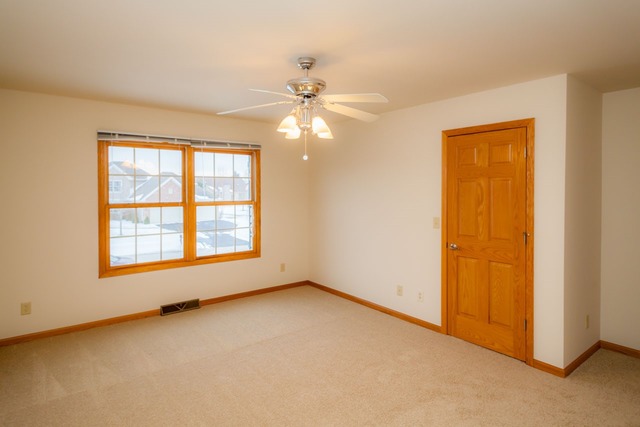 6232 Schaumburg Ln, Roscoe, IL 61073 photo 10