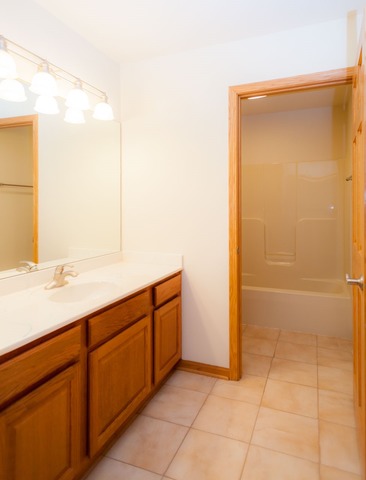 6232 Schaumburg Ln, Roscoe, IL 61073 photo 9