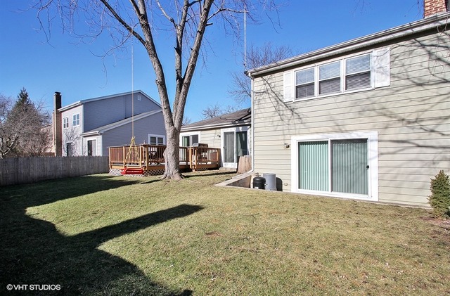 620 Dunsten Cir, Northbrook, IL 60062 photo 15