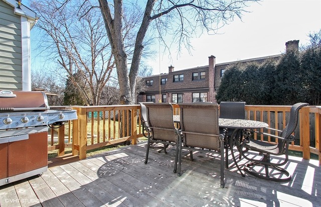 620 Dunsten Cir, Northbrook, IL 60062 photo 14