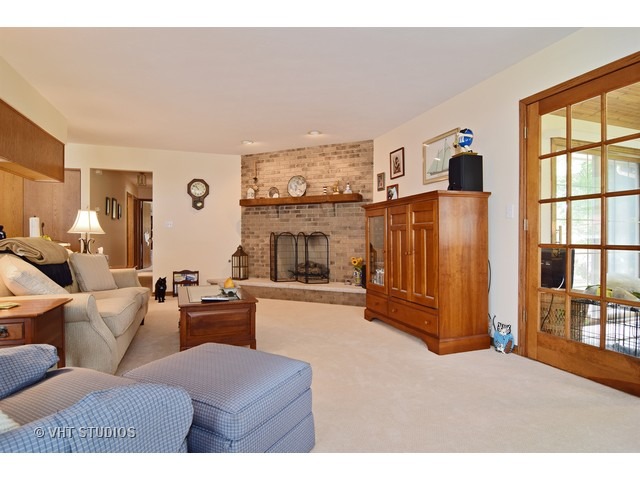 876 Middleton Ln, Bartlett, IL 60103 photo 7