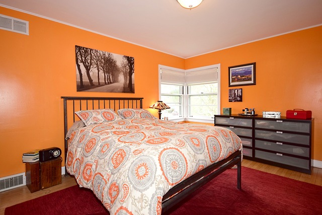 576 E Parkway Rd, Riverside, IL 60546 photo 9