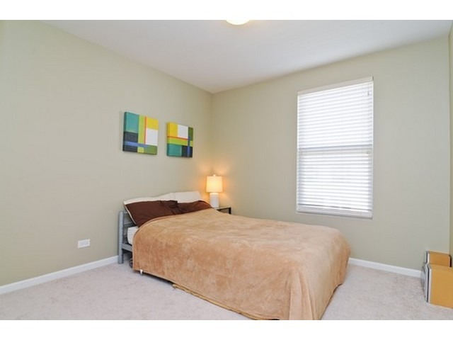 2808 Neubauer Cir, Lake Villa, IL 60046 photo 8