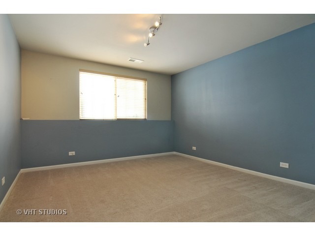 2808 Neubauer Cir, Lake Villa, IL 60046 photo 18