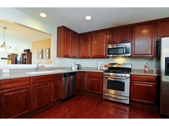 2808 Neubauer Cir, Lake Villa, IL 60046 photo 5