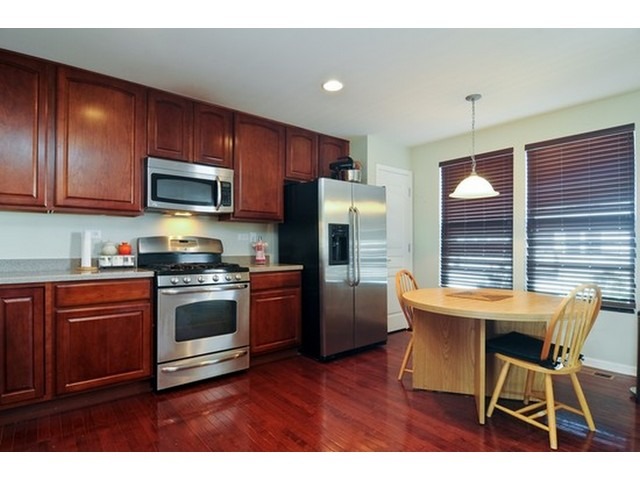 2808 Neubauer Cir, Lake Villa, IL 60046 photo 4