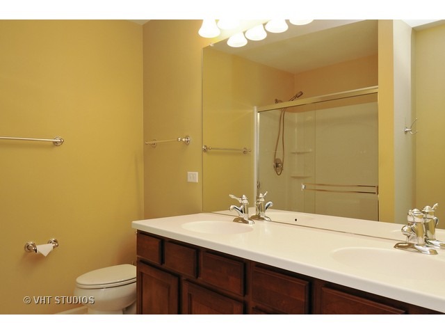 2808 Neubauer Cir, Lake Villa, IL 60046 photo 11