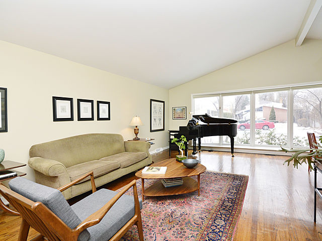 9407 Ewing Ave, Evanston, IL 60203 photo 2