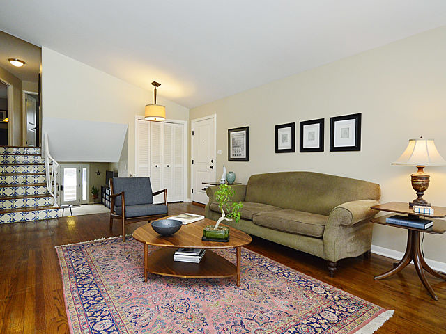 9407 Ewing Ave, Evanston, IL 60203 photo 3