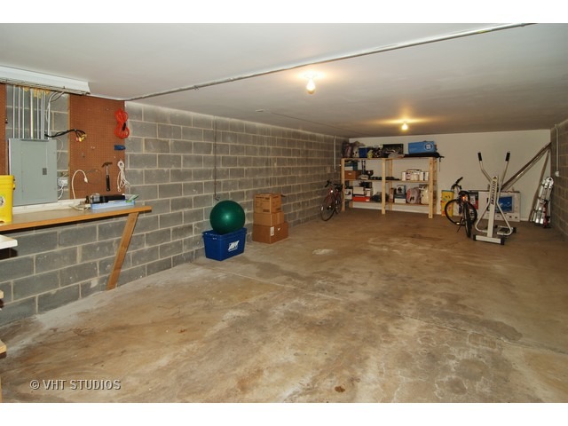 12 E Quincy St #4, Riverside, IL 60546 photo 15