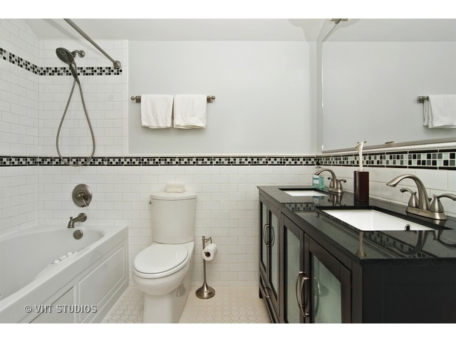 12 E Quincy St #4, Riverside, IL 60546 photo 11