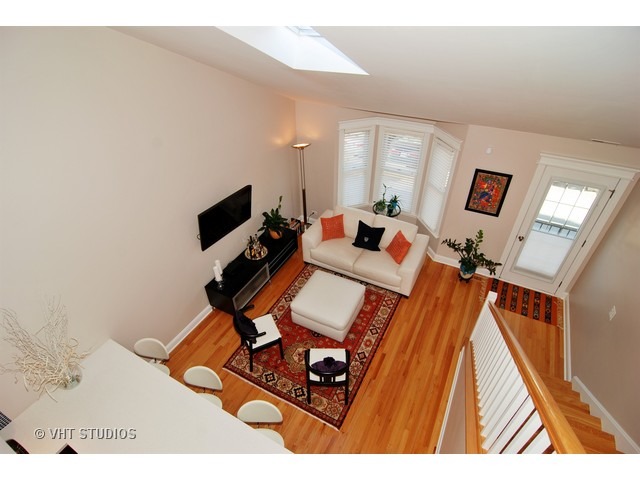 12 E Quincy St #4, Riverside, IL 60546 photo 4
