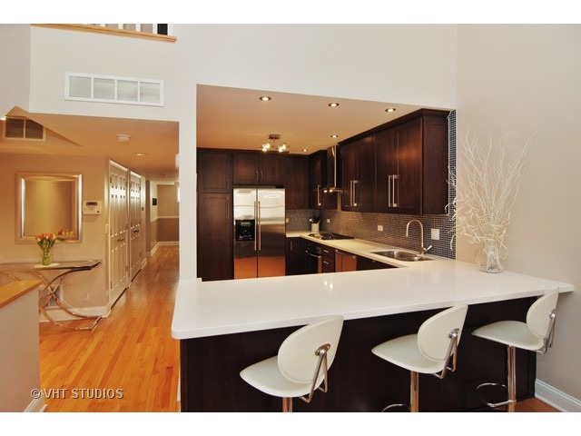 12 E Quincy St #4, Riverside, IL 60546 photo 5