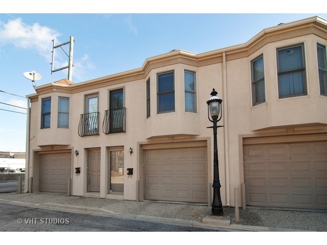 12 E Quincy St #4, Riverside, IL 60546 photo 1