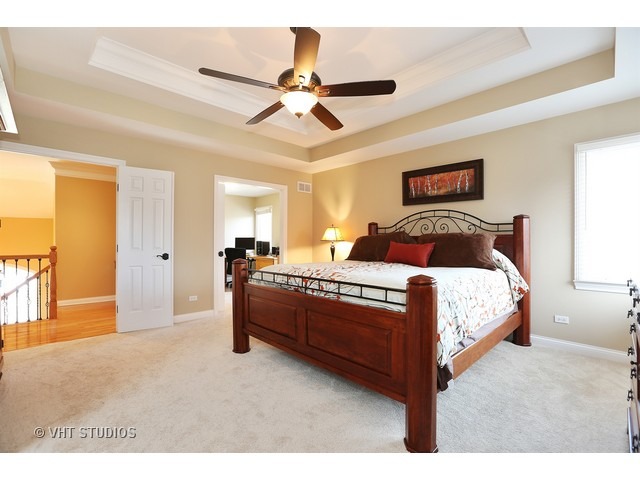 2370 Lansburgh Ct, Aurora, IL 60502 photo 10