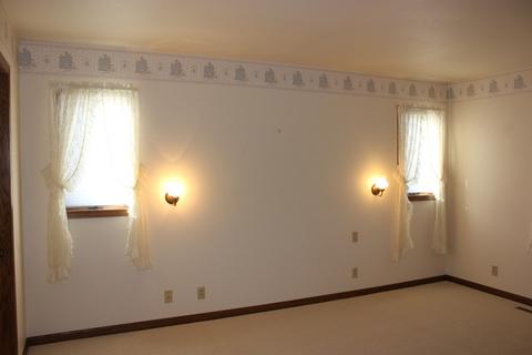 602 Diamond Ct, Morrison, IL 61270 photo 9