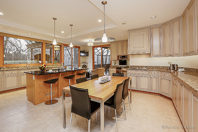 3121 Heritage Oaks Ln, Oak Brook, IL 60523 photo 7