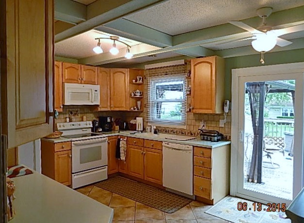 1023 Confederation Dr, Bartlett, IL 60103 photo 5