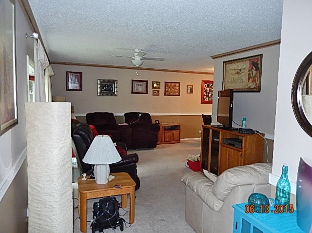 1023 Confederation Dr, Bartlett, IL 60103 photo 2