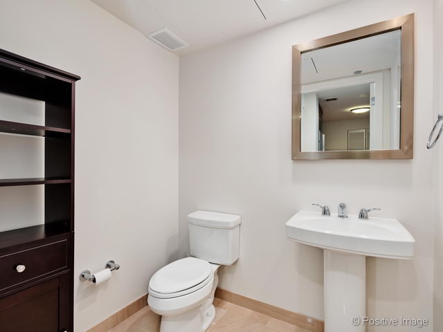 60 E Monroe St #1906, Chicago, IL 60603 photo 17