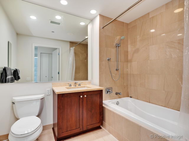 60 E Monroe St #1906, Chicago, IL 60603 photo 16