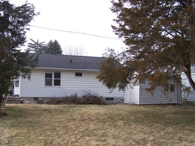1913 Pulaski St, Peru, IL 61354 photo 9