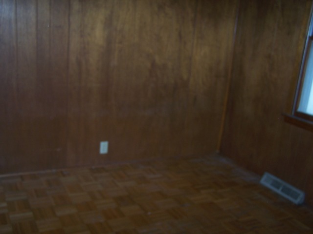 1913 Pulaski St, Peru, IL 61354 photo 6