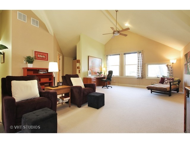 1815 Wesley Ave, Evanston, IL 60201 photo 15