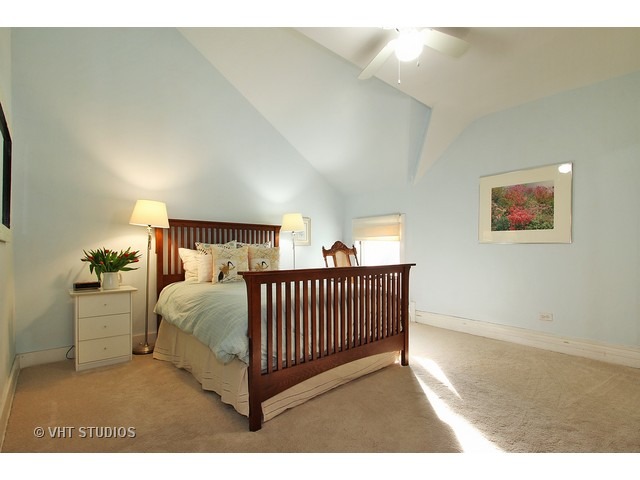 1815 Wesley Ave, Evanston, IL 60201 photo 19
