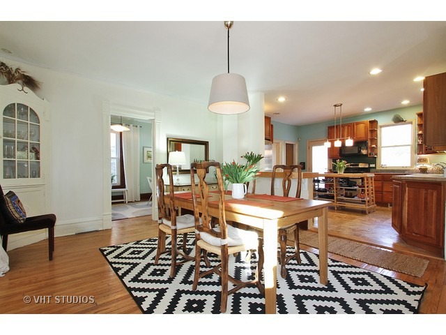 1815 Wesley Ave, Evanston, IL 60201 photo 8