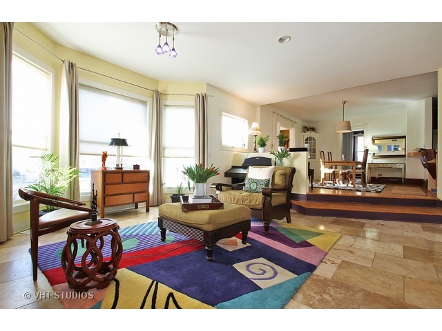 1815 Wesley Ave, Evanston, IL 60201 photo 4