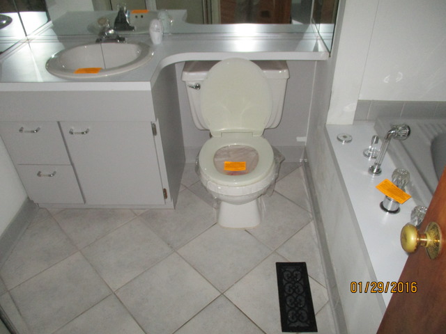 366 S Wolf Rd, Wheeling, IL 60090 photo 6