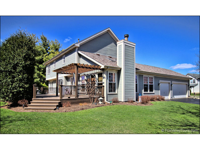 1270 Cobblers Xing, Elgin, IL 60120 photo 21
