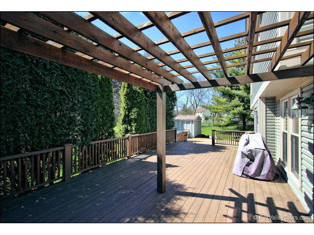 1270 Cobblers Xing, Elgin, IL 60120 photo 24