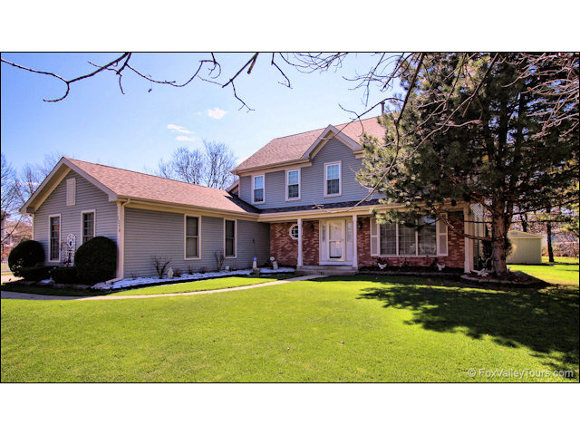 1270 Cobblers Xing, Elgin, IL 60120 photo 1