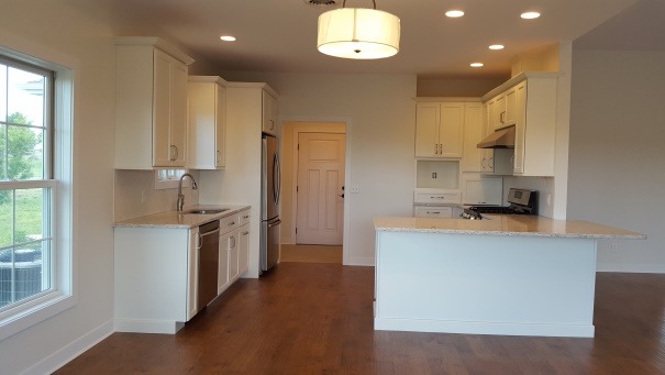 1860 Cedar Ln, Peru, IL 61354 photo 9