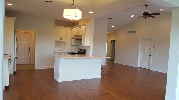1860 Cedar Ln, Peru, IL 61354 photo 8