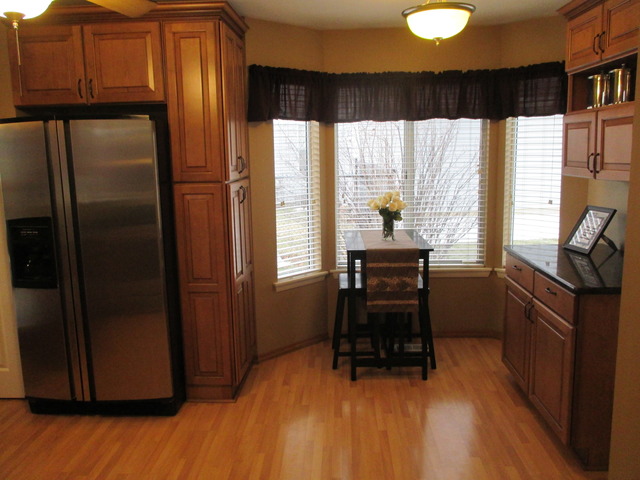 1486 Beaumont Cir, Bartlett, IL 60103 photo 6