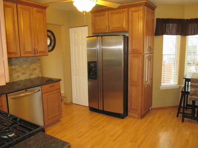 1486 Beaumont Cir, Bartlett, IL 60103 photo 3