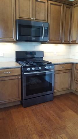 1850 Cedar Ln, Peru, IL 61354 photo 9