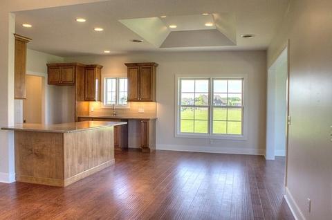 1850 Cedar Ln, Peru, IL 61354 photo 11