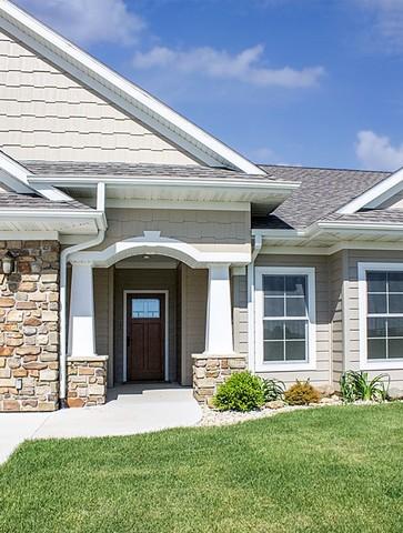 1850 Cedar Ln, Peru, IL 61354 photo 2
