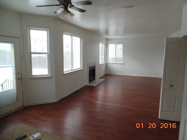 1699 Grantham Ln, Aurora, IL 60503 photo 4