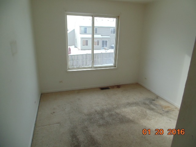 1699 Grantham Ln, Aurora, IL 60503 photo 9